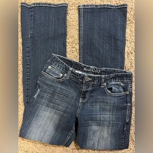 Maurice’s Women’s Curvy Flare Jeans Size 9/10 X-Long